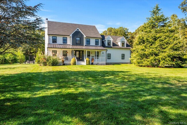 Foto del edificio - 805 Kayleighs Ct