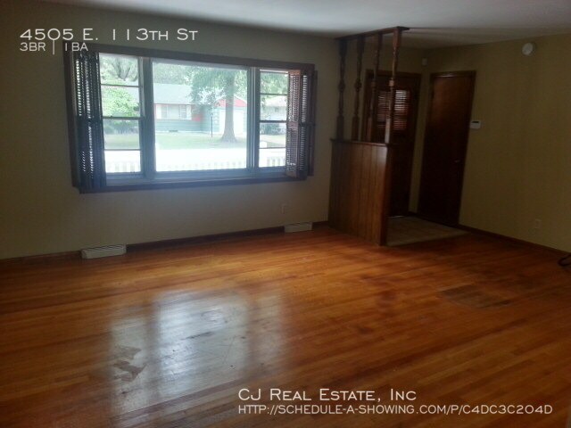 Foto del edificio - 4505 E 113th St
