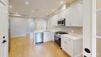 Building Photo - 165 Allston St