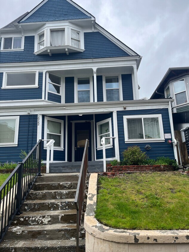 Foto del edificio - 2922 Hoyt Ave