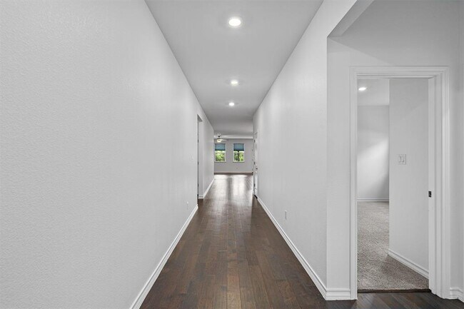 Building Photo - 104 Stinchcomb Rd