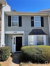 Building Photo - 2125 Fairways Ct