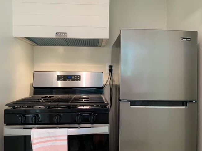 Building Photo - 509 NW C St