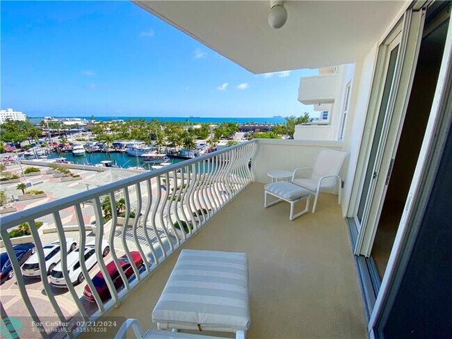 Building Photo - 1 Las Olas Cir