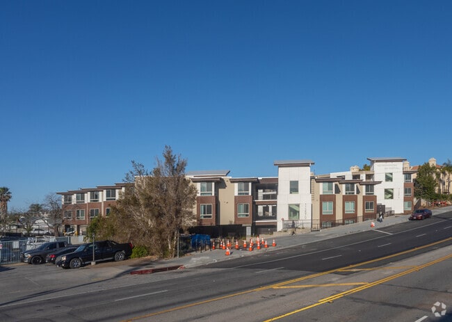 Alternate - Metamorphosis on Foothill