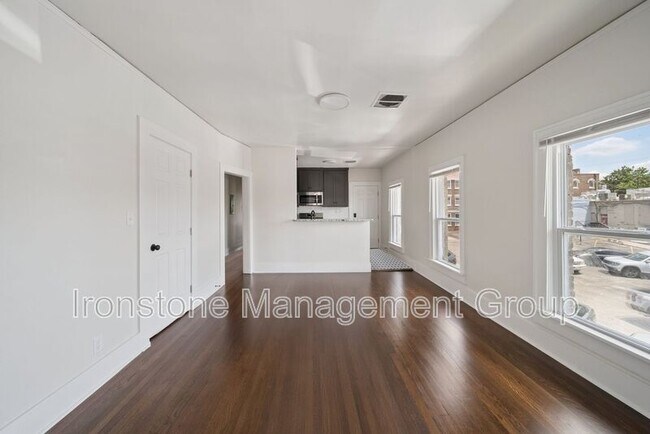 Foto del edificio - 1435 S Peoria Ave