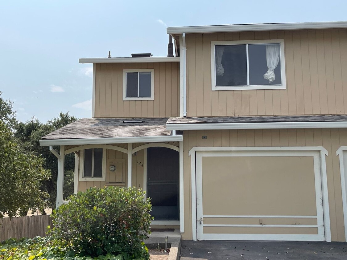 134 Acorn Dr, Petaluma, CA 94952 House Rental in Petaluma, CA