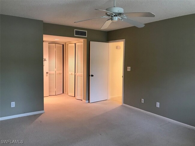 Building Photo - 113 Bobolink Way