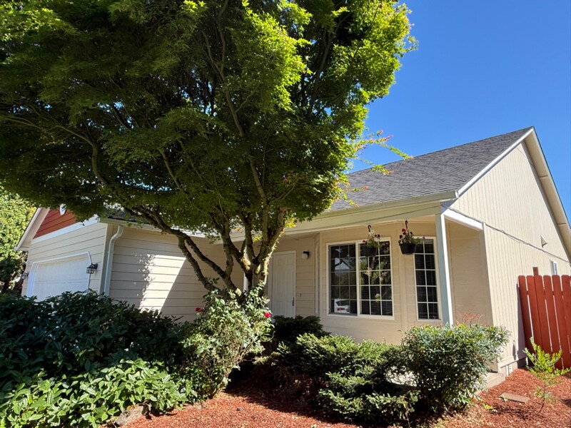 Foto principal - 15503 NE 84th St