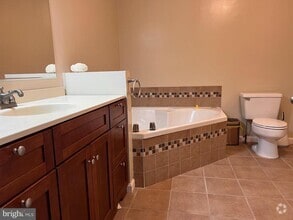Building Photo - 1307 Lobelia Ln