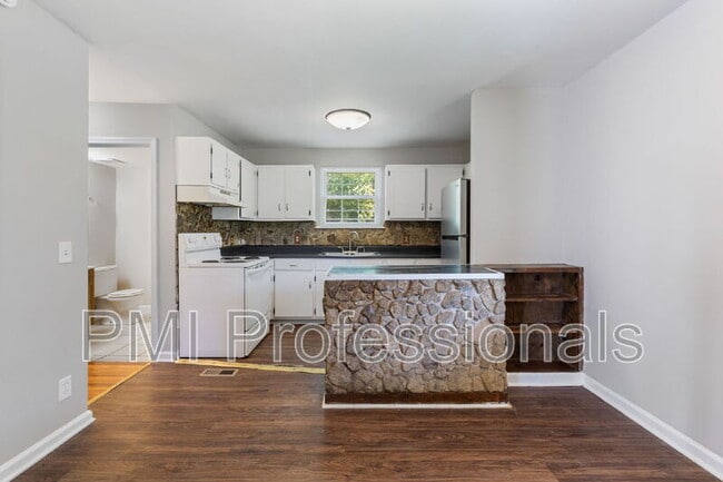 Building Photo - 4912 Leesa Ann Ln