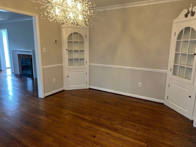 Building Photo - Alexandria/Braddock Heights - 2405 Crest S...