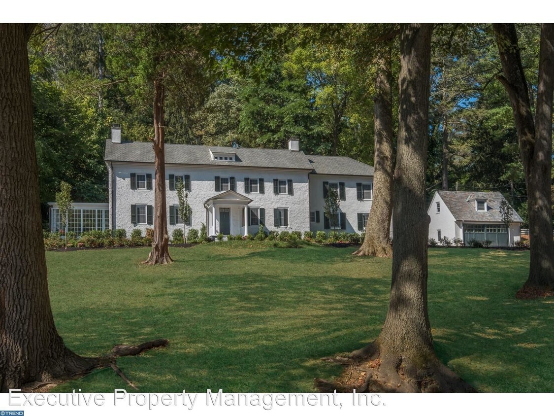 Primary Photo - 208 Ashwood Rd