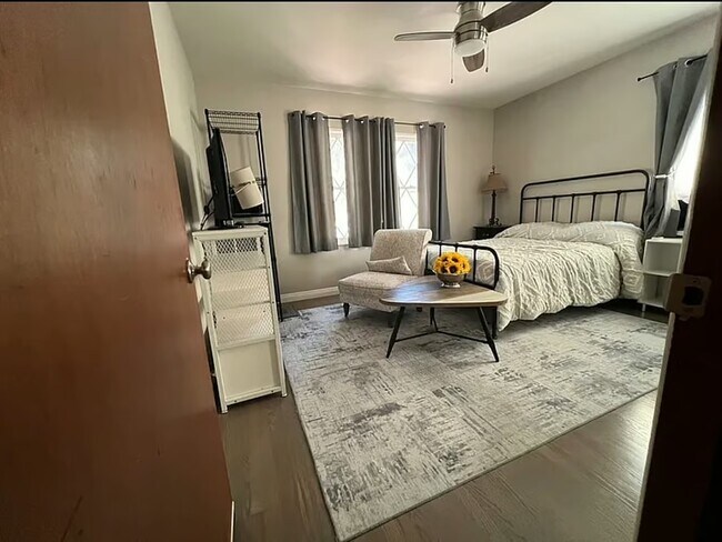 Foto del edificio - 13729 Philadelphia St