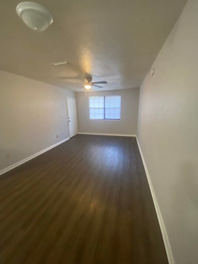 Foto del edificio - 4173 Jackson Bluff Rd