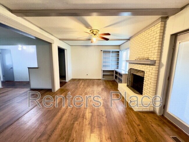 Foto del edificio - 206 W 16th St
