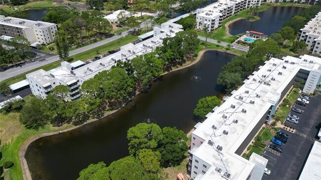 Foto del edificio - 5970 80th St N