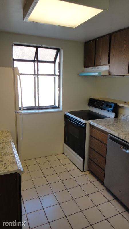 Foto del edificio - 12470 E Cornell Ave