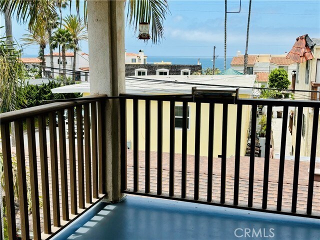 Building Photo - 252 Avenida Del Poniente