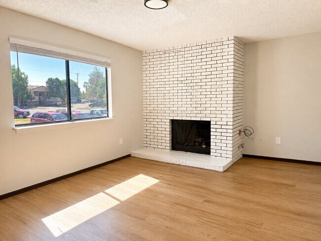 Building Photo - 139 Juniper Pl
