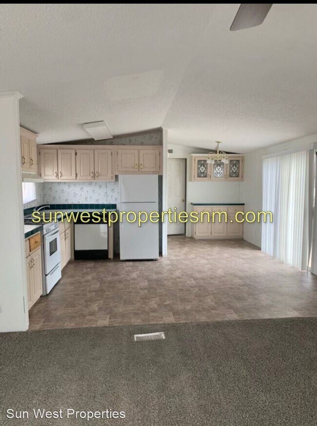 Building Photo - 3 br, 2 bath House - 208 Robinson Ave.