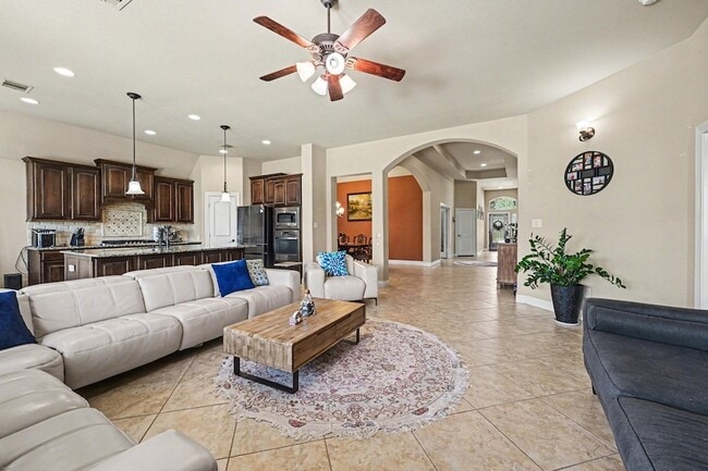 Building Photo - 27950 Bradford Ridge Dr