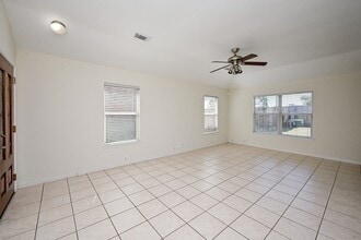 Building Photo - 19819 Cypresswood Falls