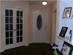 Building Photo - 3138 Hawthorn Dr