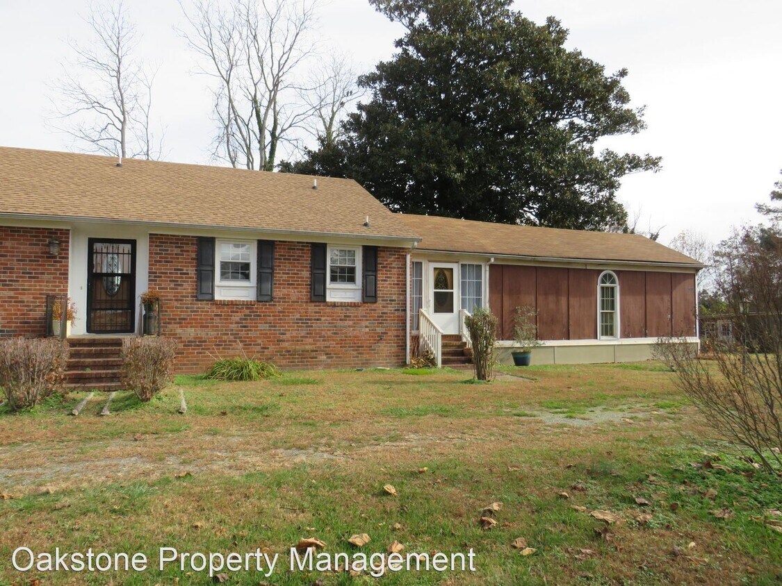 3 br, 1.5 bath House 3996 Dunbrooke Rd. House Rental in