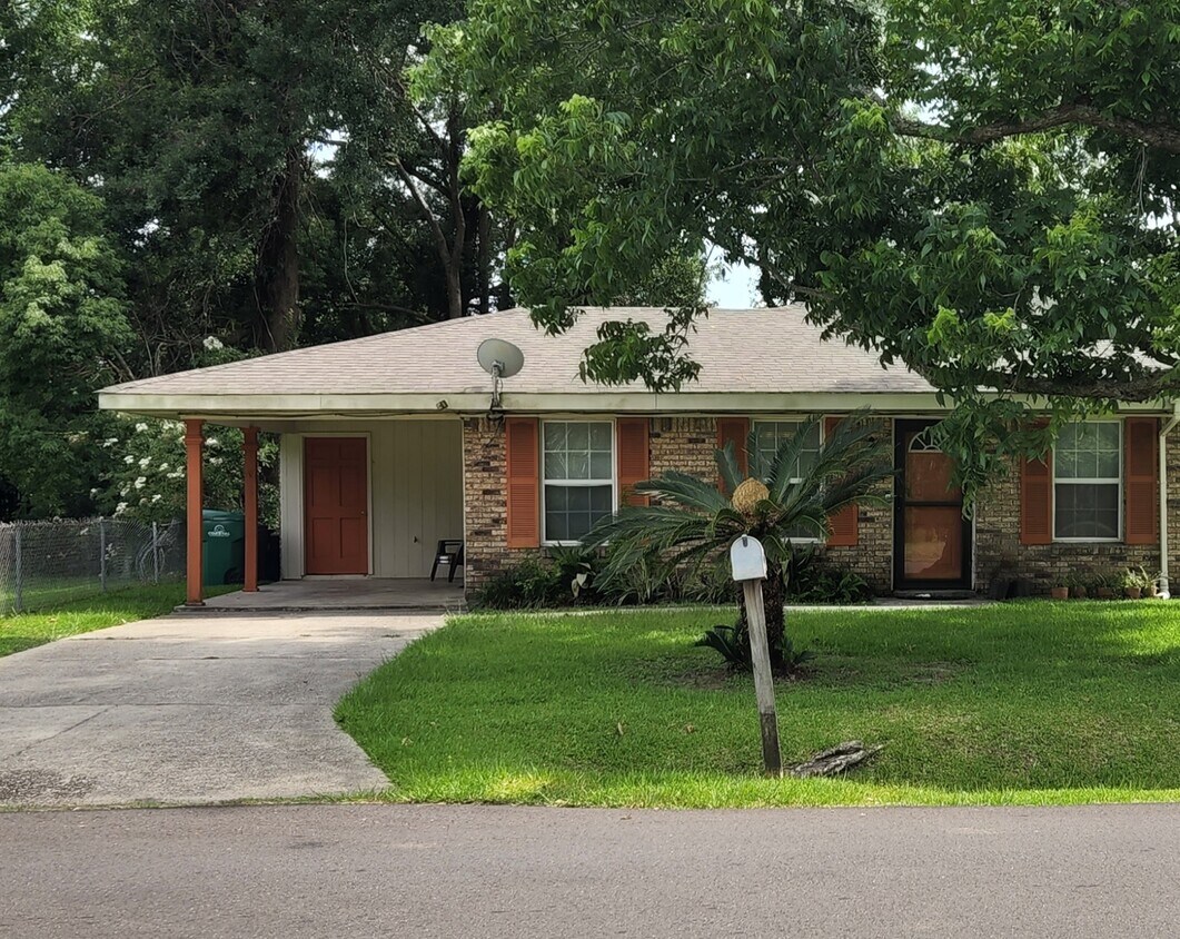 Foto principal - 402 Ulman Ave