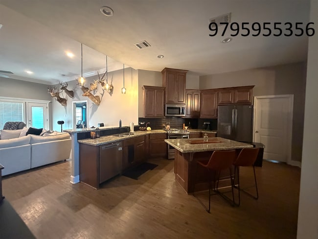 Building Photo - 1202 Brunswick Ct