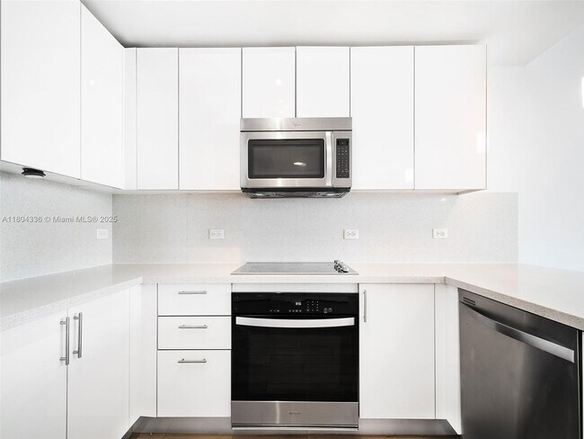 Foto del edificio - 999 SW 1st Ave