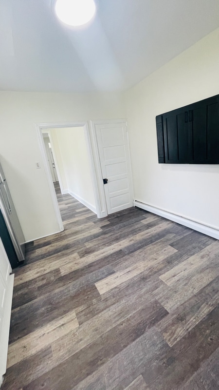 Photo - 825 Maple Ave House