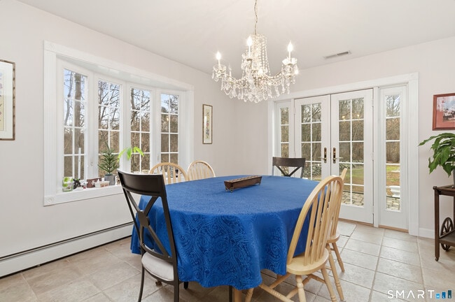 Building Photo - 4 Chatfield St