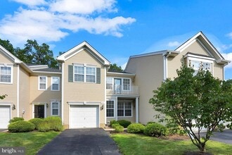 Building Photo - 26 Normandy Dr