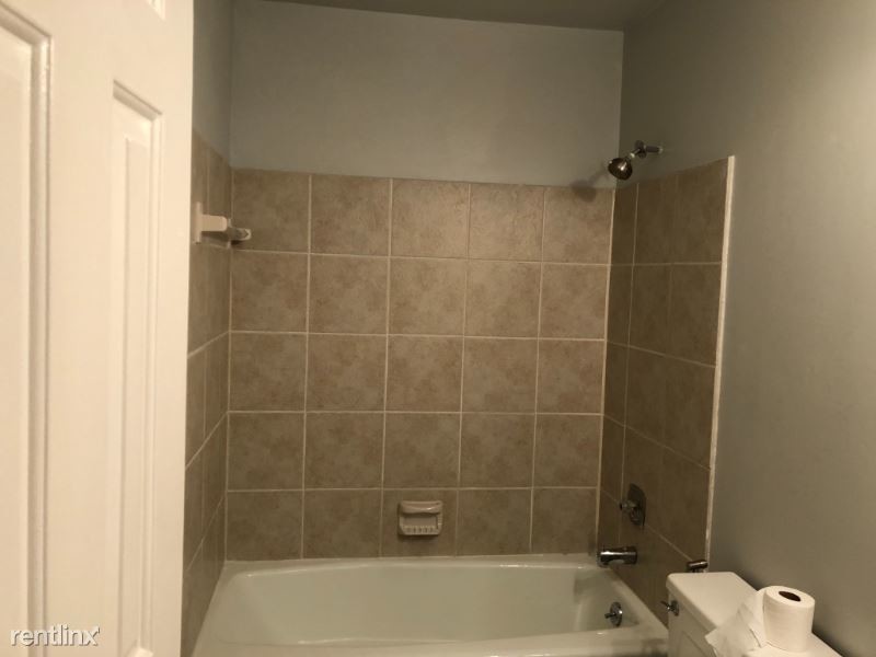 Foto principal - 520A N Poplar St