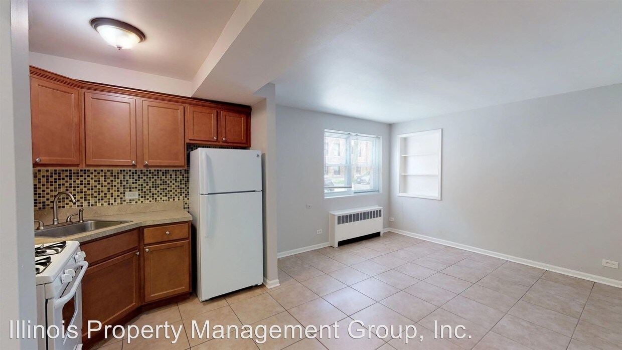 Primary Photo - 2601-2611 W Fitch Ave