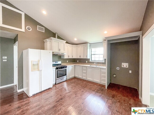 Foto del edificio - 390 Hampshire St