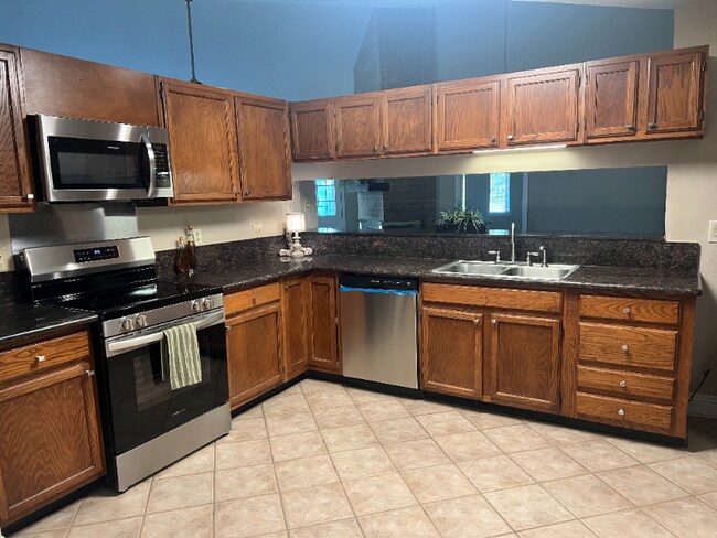 Foto del edificio - 404 W Lake Catahoula Ct