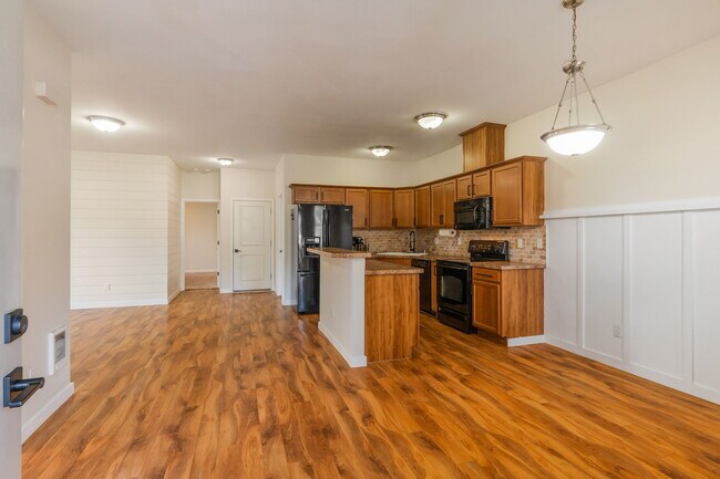 Foto del edificio - 5231 66th Ave SE