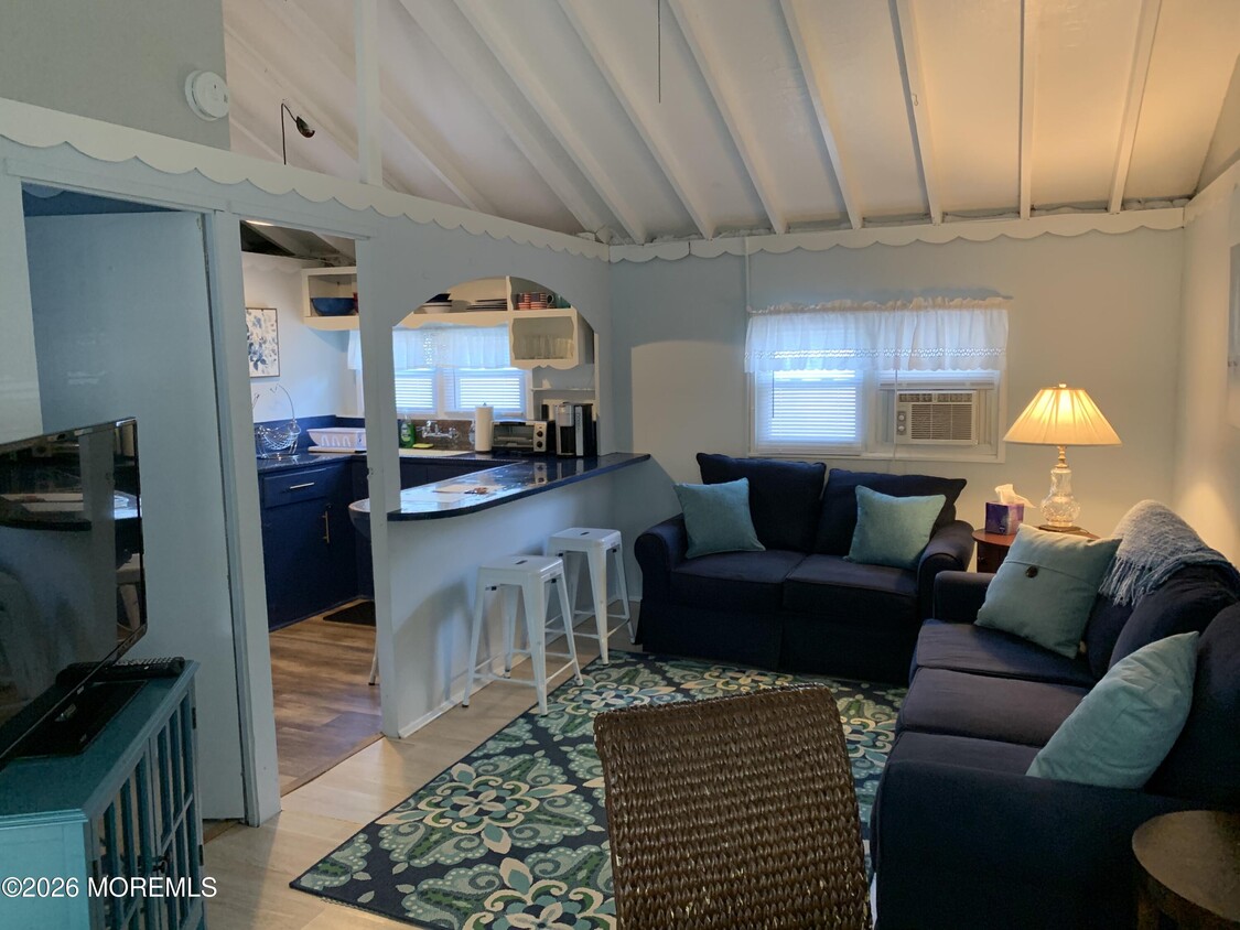 Building Photo - 600 Monmouth Ave