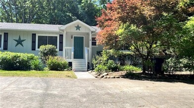 Building Photo - 322 Powder Springs St