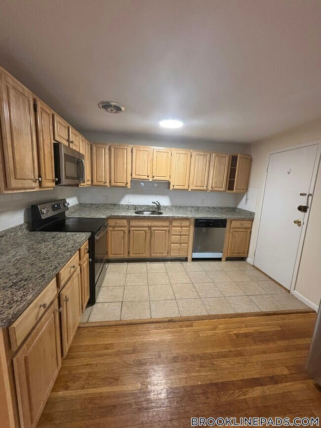 Foto del edificio - 110 Babcock St