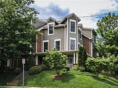 Building Photo - 2000 Euclid Ave