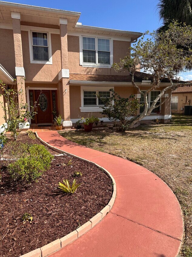 Foto principal - 1422 Wood Violet Dr