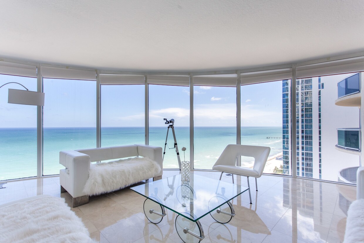 17555 Collins Ave Unit 2406, Sunny Isles Beach, FL 33160 Condo for