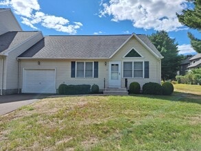 Building Photo - 304 Brainard Rd