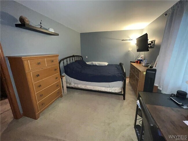 Foto del edificio - 3279 Clinton St