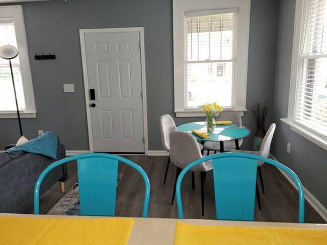 Foto del edificio - 2033 E 4th St