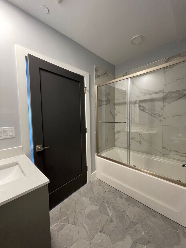 Building Photo - No Brokers Fee. Brand new Construction, In-Unit Washer and Dryer, Central Heat/AC, Garage Parking...